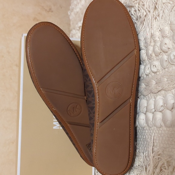 Michael Kors NIB Moccasin 8.5 Brown - Picture 7 of 8